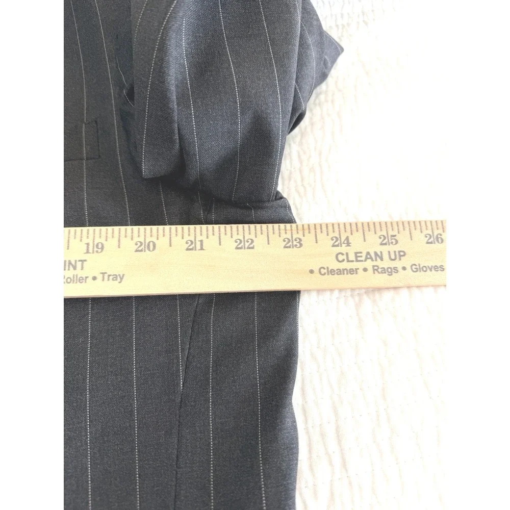 Jos. A. Bank Mens Black Pinstripe Super 100s Merino Wool 2 Piece Suit Blazer 46R